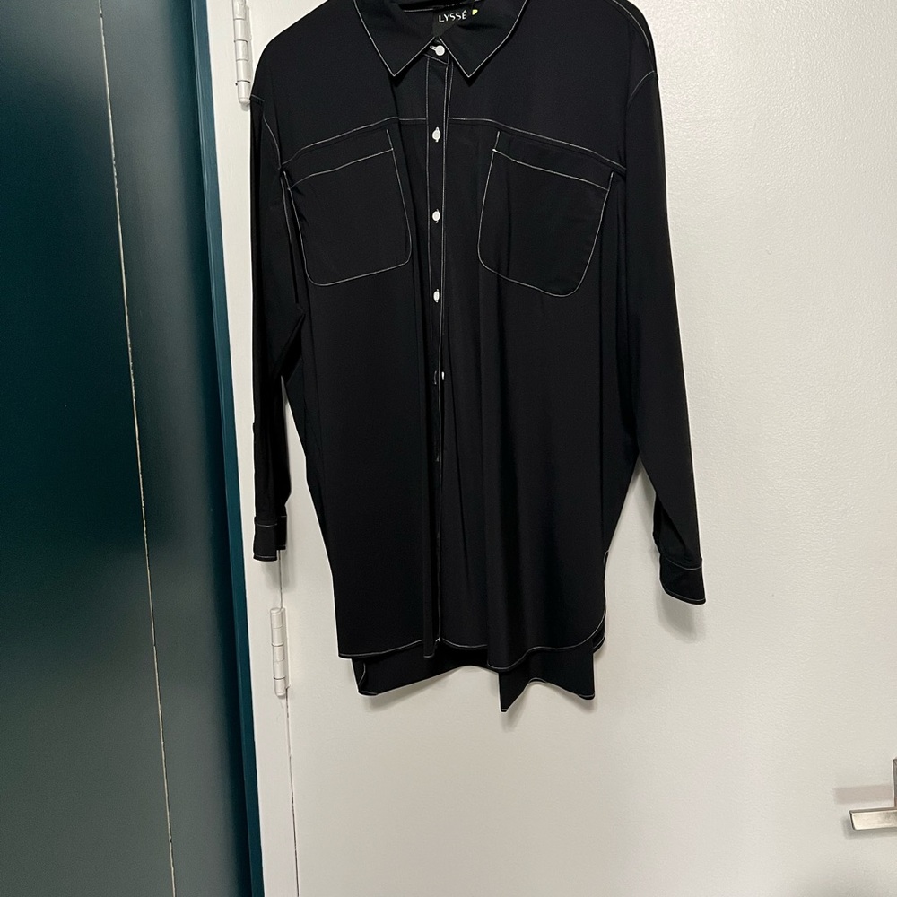 Lysse. 3x button down top with white stitching. Super cute. Never worn!